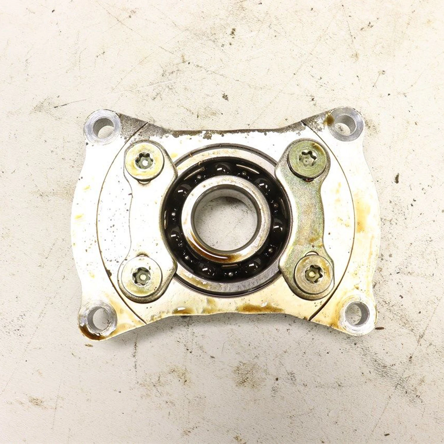 Bearing Seat, Drive Bevel Gear For CF400 500 550 part number is 0180-062103-10000/CF188-062103
Bearing Seat, Drive Bevel Gear For CF400 500 550 part number is 0180-062103-10000/CF188-062103