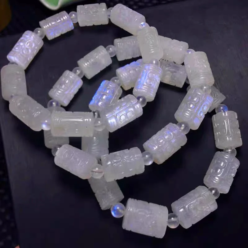 Natural Blue Light Moonstone Stretch Crystal Bracelet Clear Barrel Carved Beads 13x9mm Bracelet AAAAA
Natural Blue Light Moonstone Stretch Crystal Bracelet Clear Barrel Carved Beads 13x9mm Bracelet AAAAA