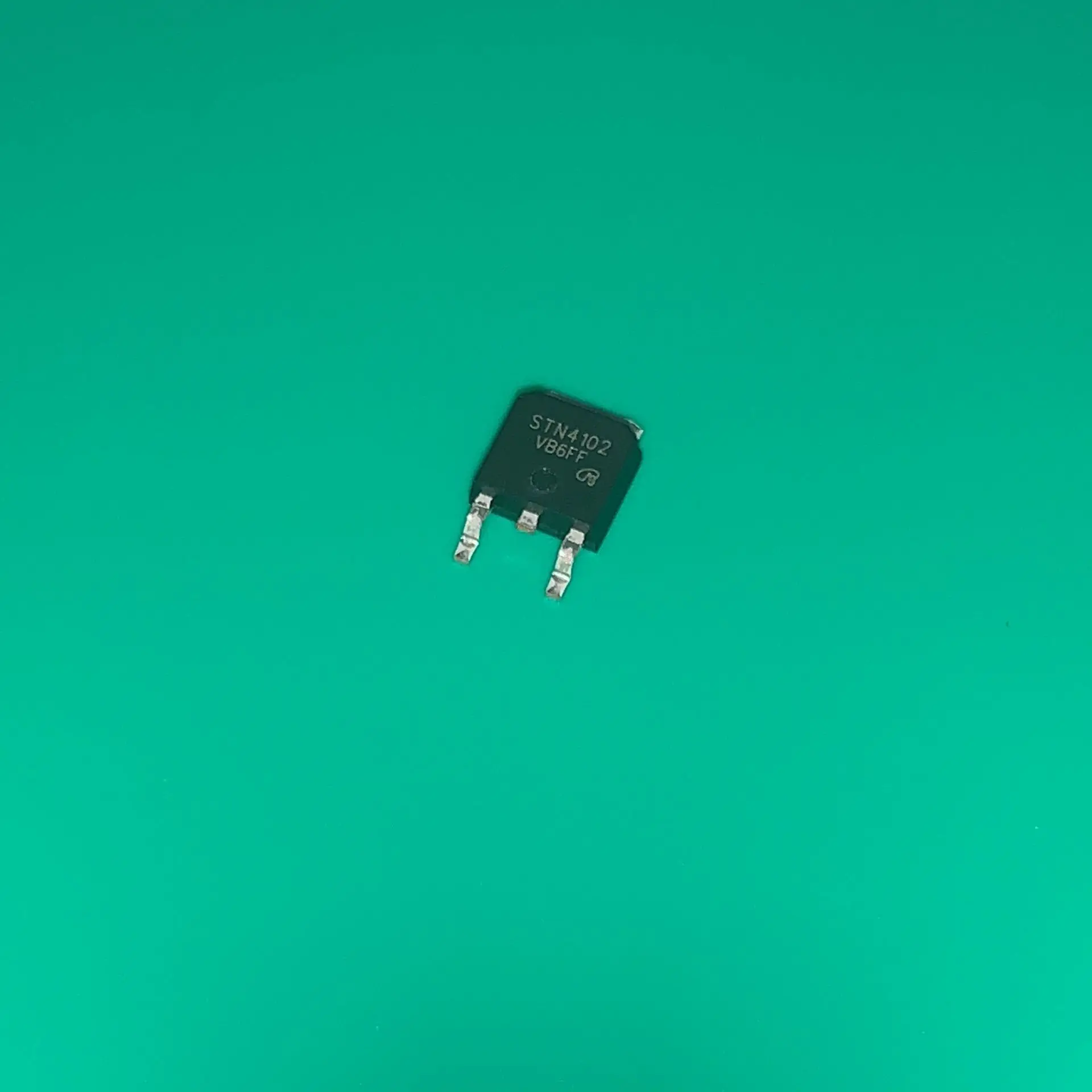 10 шт./лот STN4102 TO252 STN 4102 N SOT252 режим улучшения канала MOSFET DPAK STN-4102 ST N4102
10 шт./лот STN4102 TO252 STN 4102 N SOT252 режим улучшения канала MOSFET DPAK STN-4102 ST N4102
