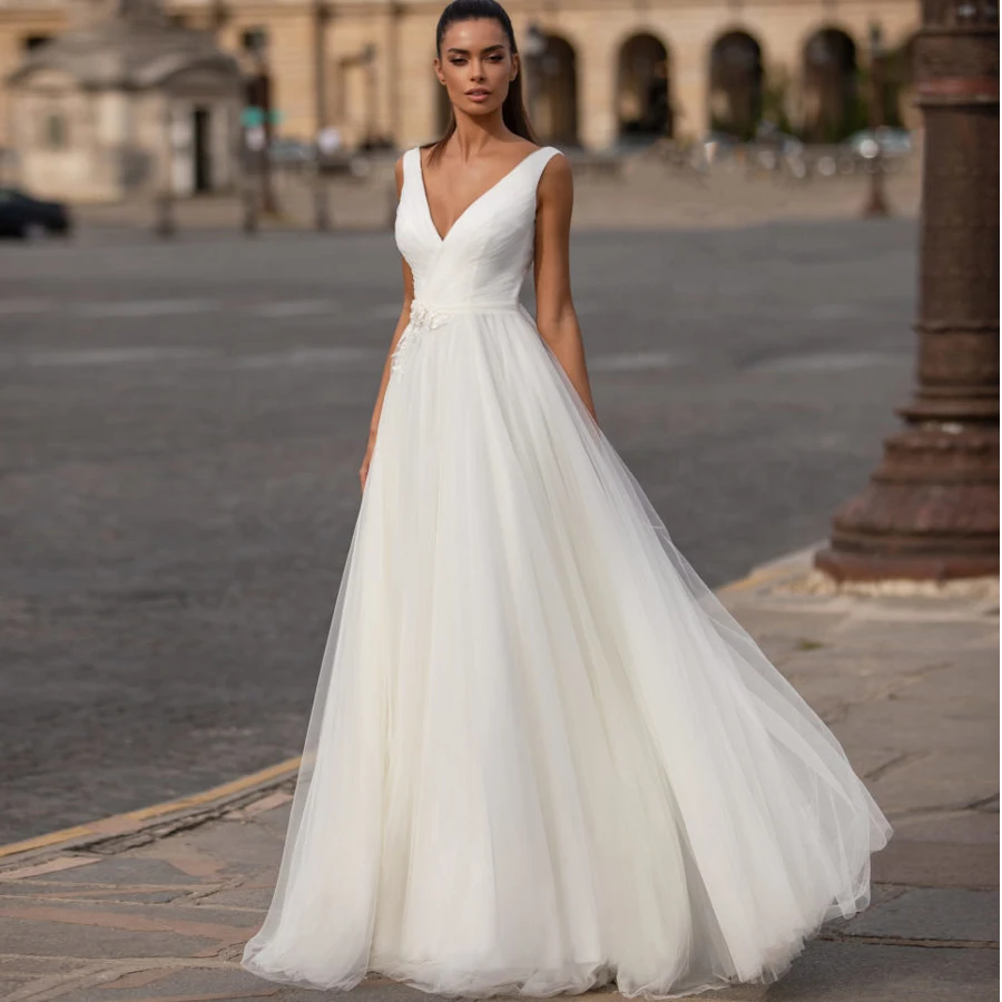 New Collection Boho Wedding Dresses Deep V-neck Tulle A line Bohemia Beach Bridal Gown Vestidos de Novia
New Collection Boho Wedding Dresses Deep V-neck Tulle A line Bohemia Beach Bridal Gown Vestidos de Novia