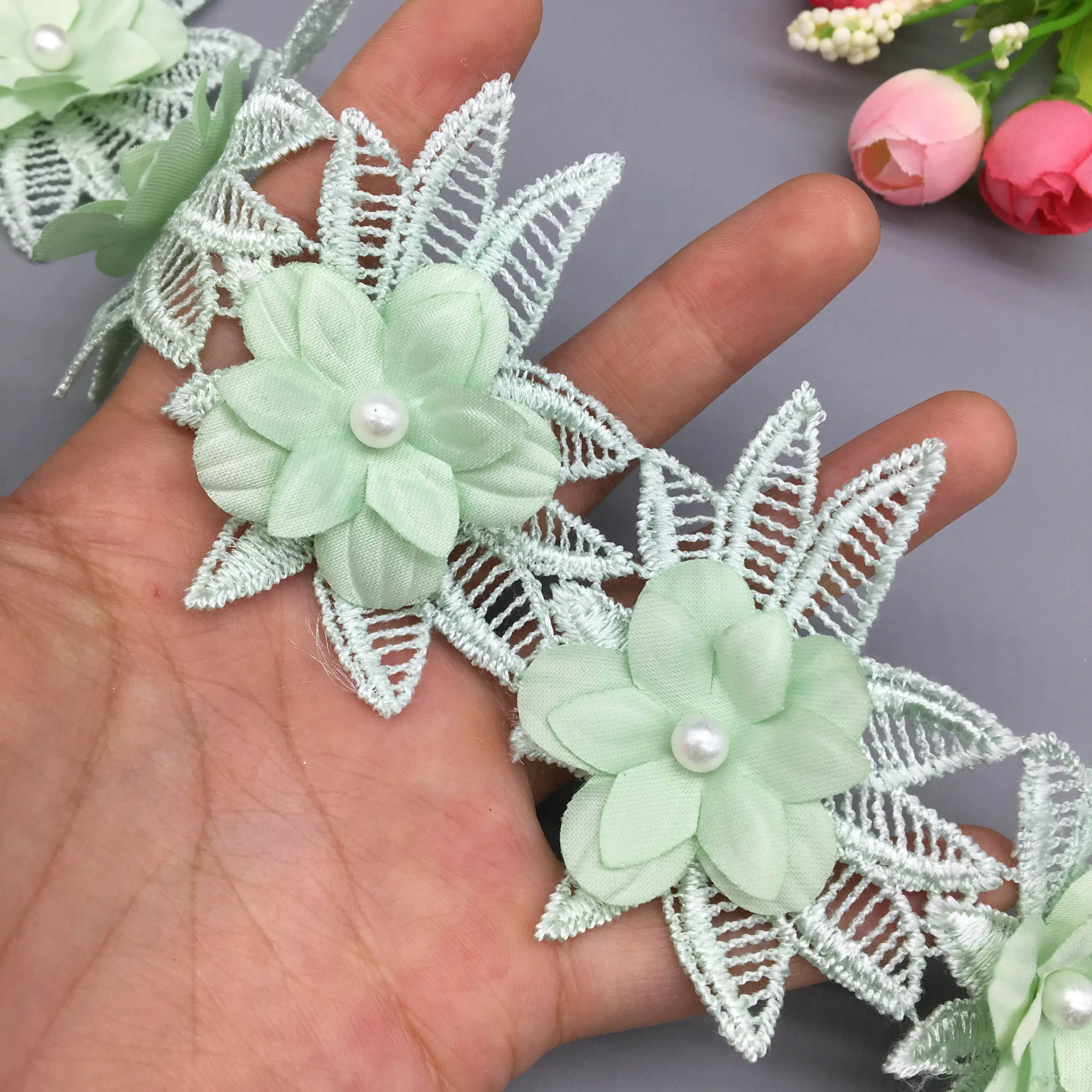 2 yards Green 6x5.5cm Pearl 3D Flower Embroidered Lace Trim Ribbon Fabric Sewing Craft Patchwork Handmade For Costume Decoration
2 yards Green 6x5.5cm Pearl 3D Flower Embroidered Lace Trim Ribbon Fabric Sewing Craft Patchwork Handmade For Costume Decoration