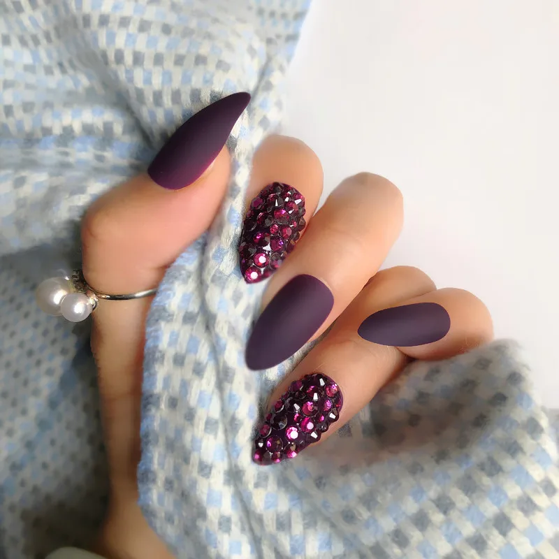 Custom Full Diamond Matte Coffin Fake Nails Designer Medium Long Dark Wine Red False Nails Natural Stiletto AB Stones Tips
Custom Full Diamond Matte Coffin Fake Nails Designer Medium Long Dark Wine Red False Nails Natural Stiletto AB Stones Tips