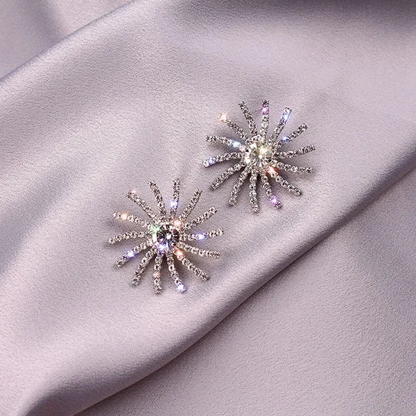S925 Fashion Jewelry Dazzling Sunflower Exaggerated Earrings Rhihstone Stud Earrings
S925 Fashion Jewelry Dazzling Sunflower Exaggerated Earrings Rhihstone Stud Earrings