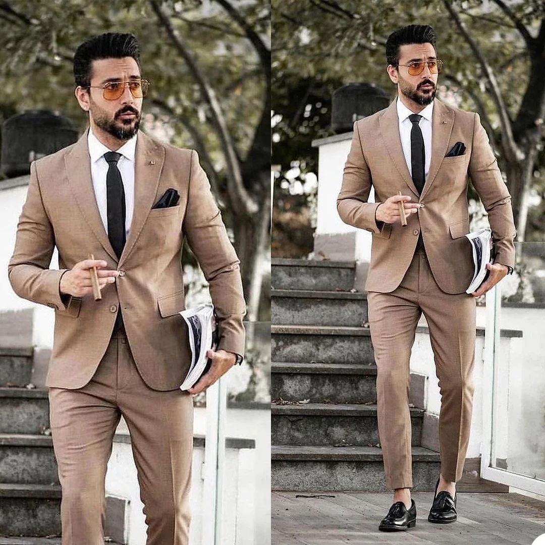 Handsome Business Men Tuxedos Custom Made Peaked Lapel Pocket Suits Smart Casual Party Prom Blazer 2 Piece Set
Handsome Business Men Tuxedos Custom Made Peaked Lapel Pocket Suits Smart Casual Party Prom Blazer 2 Piece Set