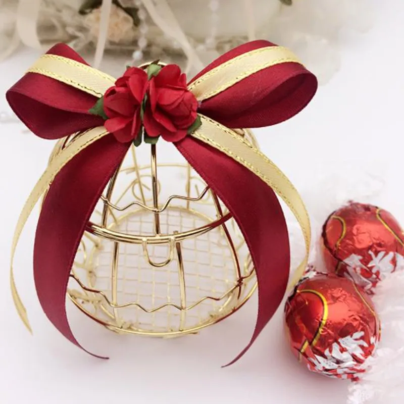 Mini metal gold vintage retro bird cage candy boxes baby shower favor gift box for guests party birthday Souvenir
Mini metal gold vintage retro bird cage candy boxes baby shower favor gift box for guests party birthday Souvenir