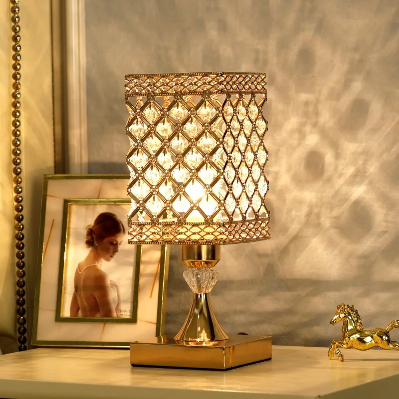 Modern Crystal LED Desk Lamp Bedroom Decoration Small Night Light Table Lamps Bedside Lamp Office Living Room Study Art Decor
Modern Crystal LED Desk Lamp Bedroom Decoration Small Night Light Table Lamps Bedside Lamp Office Living Room Study Art Decor