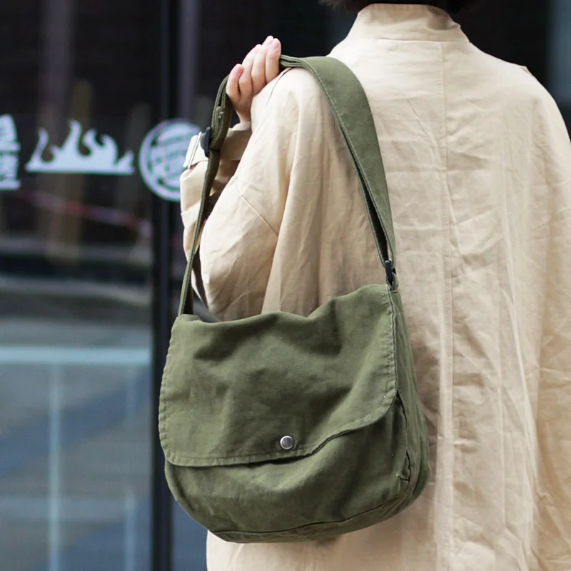 Korean Washed Canvas Handbags Art Shoulder Messenger Bag Fashion Simple Couple Models Messenger Package
Korean Washed Canvas Handbags Art Shoulder Messenger Bag Fashion Simple Couple Models Messenger Package