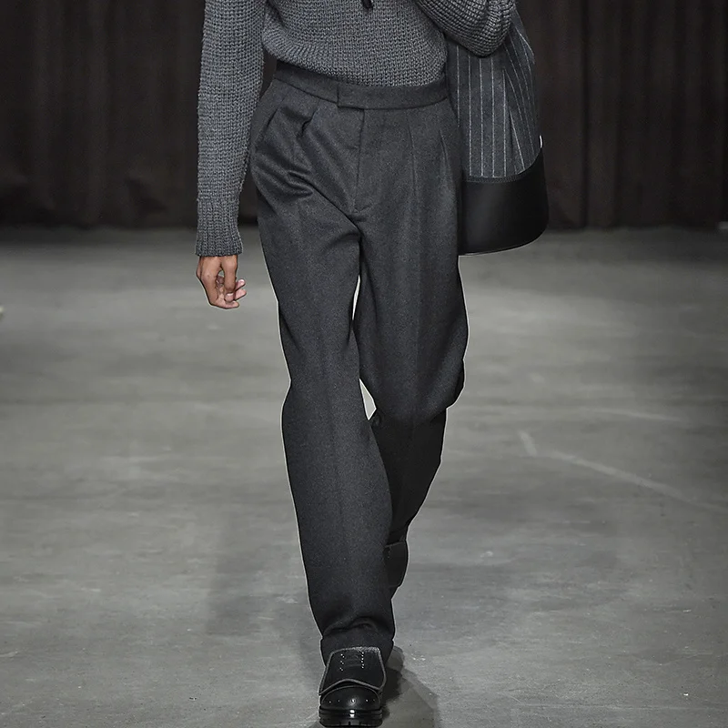 Men's woolen trousers 2020 autumn and winter new European and American show loose large size thickened straight-leg pants woolen
Men's woolen trousers 2020 autumn and winter new European and American show loose large size thickened straight-leg pants woolen