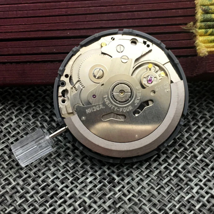 Mechanical watch movement NH36 automatic mechanical watch wrist movement day and date setting
Mechanical watch movement NH36 automatic mechanical watch wrist movement day and date setting