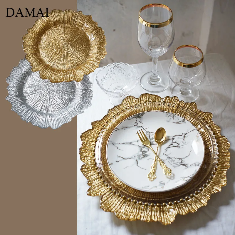 European Vintage Golden Glass Plates Relief Craft Flower Decorative Dinner Plate Dining Table Decoration Trays Kitchen Tableware
European Vintage Golden Glass Plates Relief Craft Flower Decorative Dinner Plate Dining Table Decoration Trays Kitchen Tableware