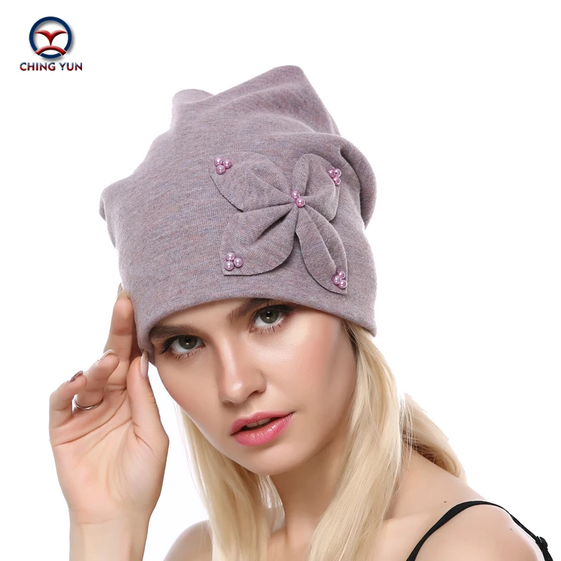 CHINGYUN 2019 new Solid color Winter Warm Cashmere knit hat Decorative flowers and imitation pearls High Quality Wool Female Hat
CHINGYUN 2019 new Solid color Winter Warm Cashmere knit hat Decorative flowers and imitation pearls High Quality Wool Female Hat