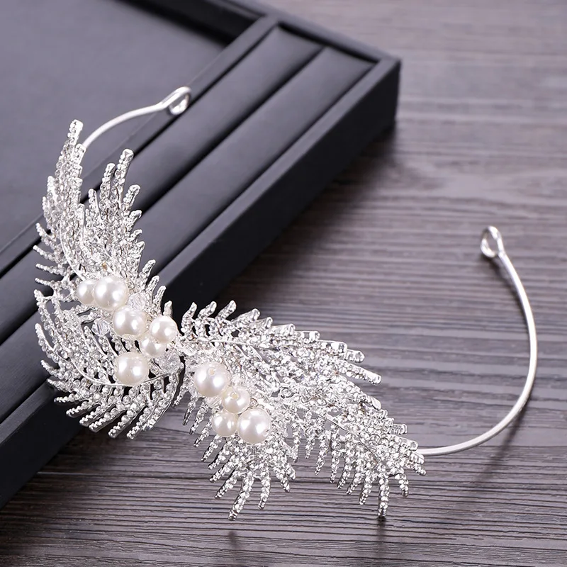 Crown, European and American leaf Crown, Foreign Trade Hot Sale Rhinestone Crown Headdress, Bridal Beadband, Wedding Headdress
Crown, European and American leaf Crown, Foreign Trade Hot Sale Rhinestone Crown Headdress, Bridal Beadband, Wedding Headdress