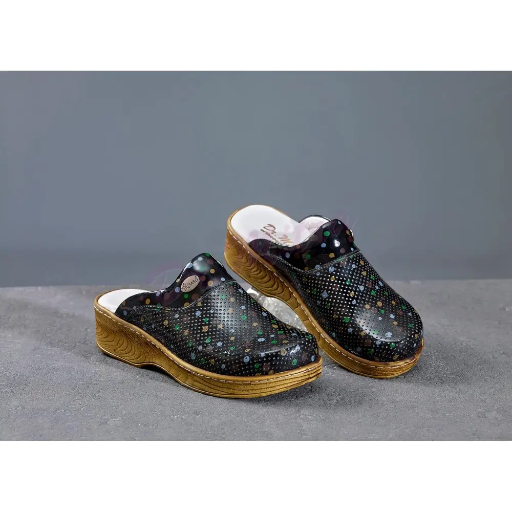 2021 New Orthopedic Sabo Women Slippers Sandals Shoes Nurse Doctor Hospital Medical Casual Quality Soft Comfort Anti-Slip Clogs
2021 New Orthopedic Sabo Women Slippers Sandals Shoes Nurse Doctor Hospital Medical Casual Quality Soft Comfort Anti-Slip Clogs