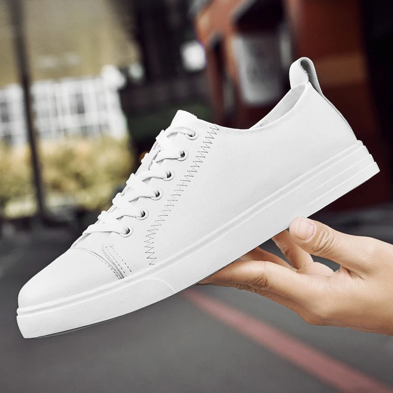 Soft Genuine Leather Men Shoes Male Sneakers Men Casual Shoes 2021 New Fashion Black White Simple Shoes
Soft Genuine Leather Men Shoes Male Sneakers Men Casual Shoes 2021 New Fashion Black White Simple Shoes