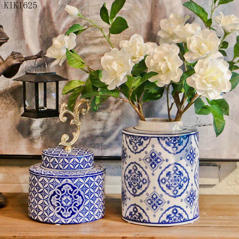 Creative Blue Round Storage Jar Ceramic Vase Flower Plant Potted Hydroponic Vase Candy Sealed Storage Jar Home Decoration Modern
Creative Blue Round Storage Jar Ceramic Vase Flower Plant Potted Hydroponic Vase Candy Sealed Storage Jar Home Decoration Modern