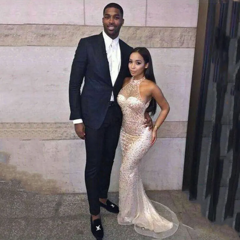 Classic Suits Men for Wedding Suits Navy Blue Groom Tuxedo Shawl Lapel Best Man Blazer Costume Homme Slim Fit Terno Masculino
Classic Suits Men for Wedding Suits Navy Blue Groom Tuxedo Shawl Lapel Best Man Blazer Costume Homme Slim Fit Terno Masculino