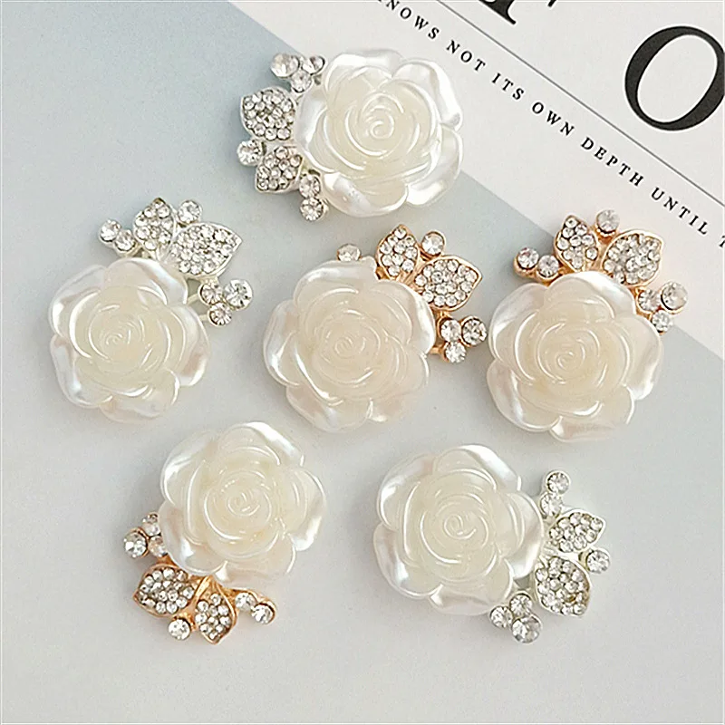 10pcs Plated Gold/Silver Rose Flower Pearl Rhinestones Alloy Button Bead For Bridal Kids Hair Headwear Bag Shoes Ornament
10pcs Plated Gold/Silver Rose Flower Pearl Rhinestones Alloy Button Bead For Bridal Kids Hair Headwear Bag Shoes Ornament