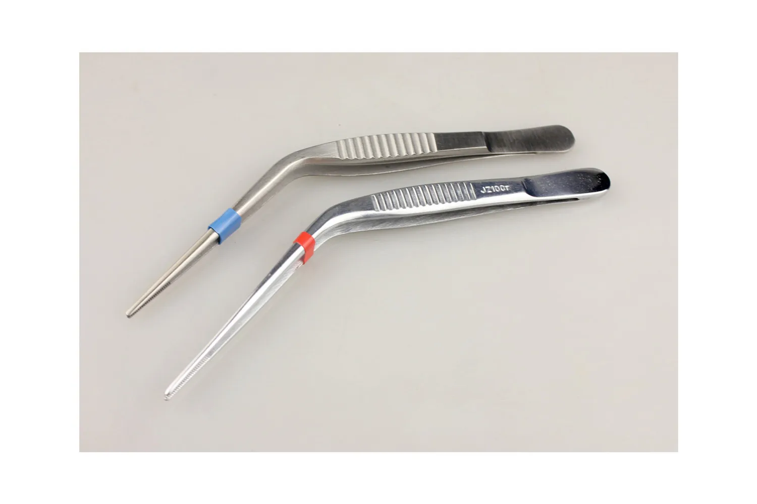 JZ medical curved Knee type Tweezers stainless steel Ear forceps Removal Otology cerumen excrement otolaryngology Extractor
JZ medical curved Knee type Tweezers stainless steel Ear forceps Removal Otology cerumen excrement otolaryngology Extractor