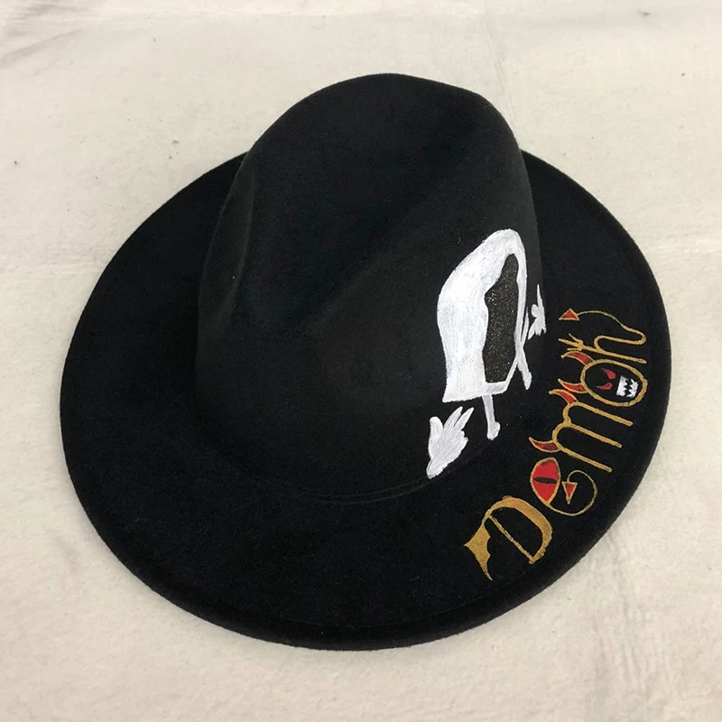 New Simple Women Men Wool Vintage Gangster Trilby Felt Fedora Hat With Wide Brim Gentleman Elegant Lady Winter Autumn Jazz Caps
New Simple Women Men Wool Vintage Gangster Trilby Felt Fedora Hat With Wide Brim Gentleman Elegant Lady Winter Autumn Jazz Caps
