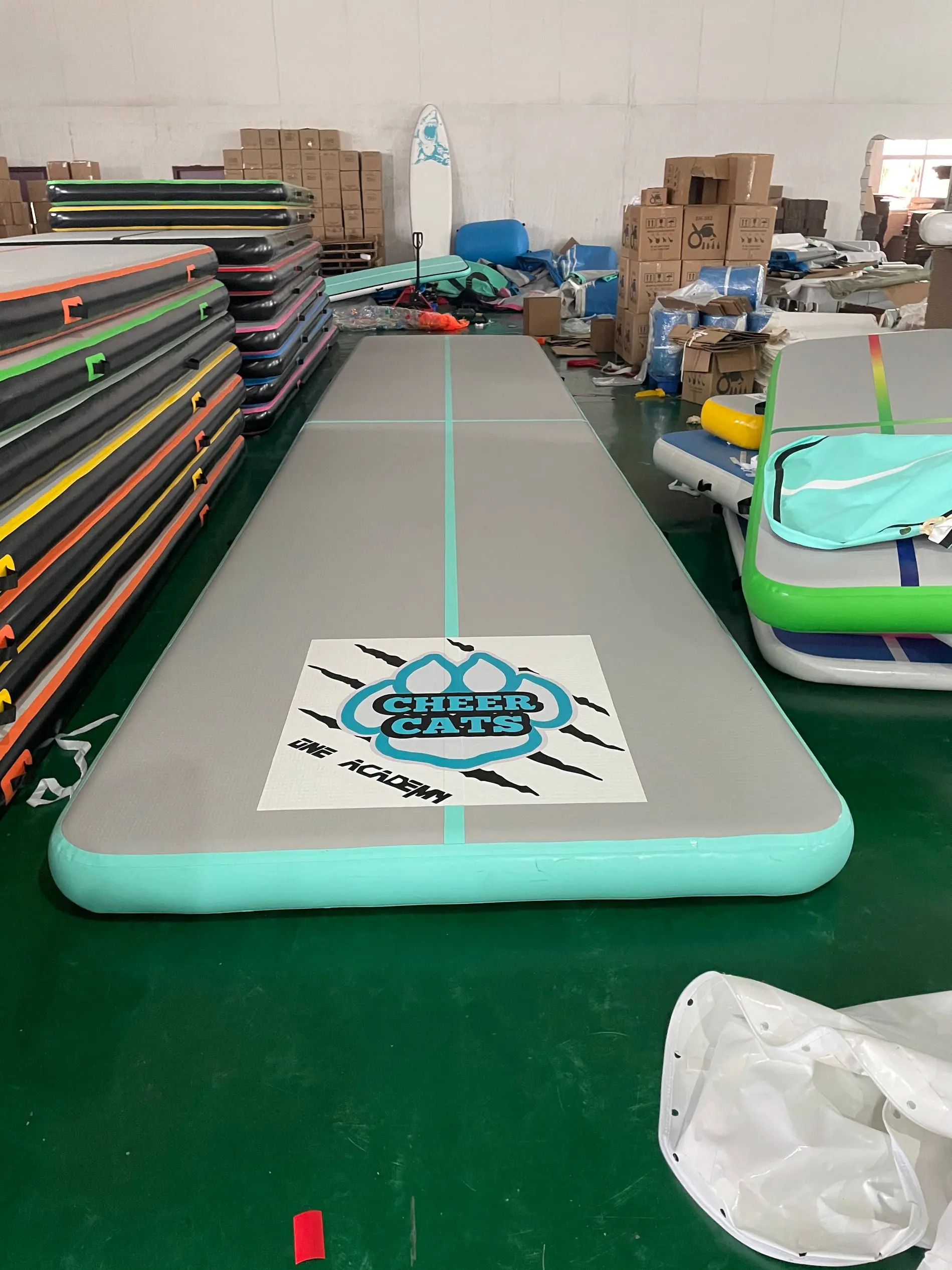 Gymnastics track! 8*2*0.2m Kids Inflatable Air Track Inflatable Air Tumble Track Inflatable AirTrack Gymnastics Free One Pump
Gymnastics track! 8*2*0.2m Kids Inflatable Air Track Inflatable Air Tumble Track Inflatable AirTrack Gymnastics Free One Pump