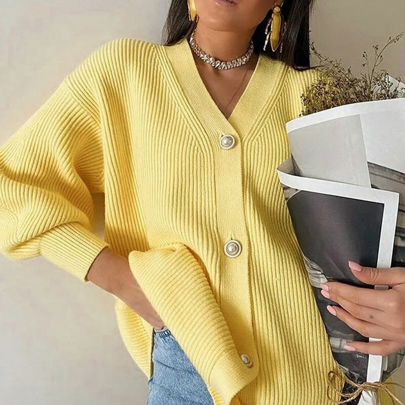 2021 Auturn Winter Women Cardigan Sweater V-neck Buttons Loose Long Sleeve Outwear Female Oversized Knitted Thick Sweater
2021 Auturn Winter Women Cardigan Sweater V-neck Buttons Loose Long Sleeve Outwear Female Oversized Knitted Thick Sweater