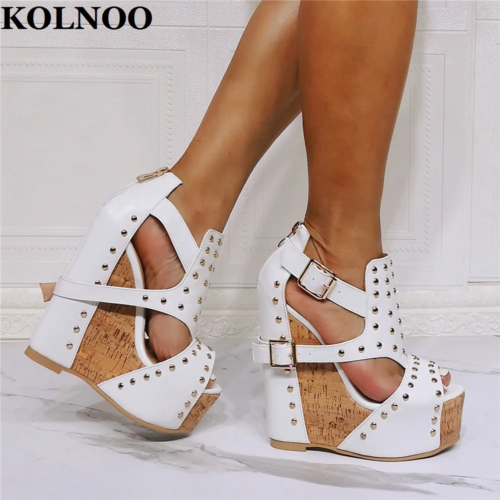 Kolnoo New Handmade Ladies Wedges Heels Sandals Real Photos Rivets Spikes Sexy Party Prom Shoes Clasic Fashion White Large Shoes
Kolnoo New Handmade Ladies Wedges Heels Sandals Real Photos Rivets Spikes Sexy Party Prom Shoes Clasic Fashion White Large Shoes
