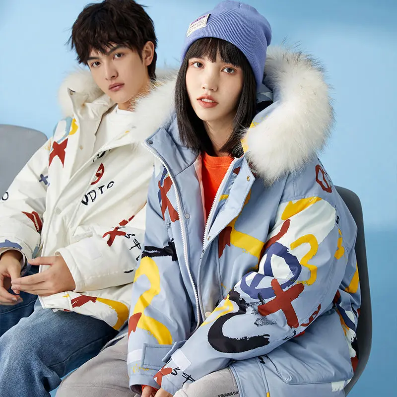 Winter Print Down Jacket Female Loose Big fur collar Hooded 90% White duck Down Coat Parkas Windproof Warm Outwear Couple outfit
Winter Print Down Jacket Female Loose Big fur collar Hooded 90% White duck Down Coat Parkas Windproof Warm Outwear Couple outfit