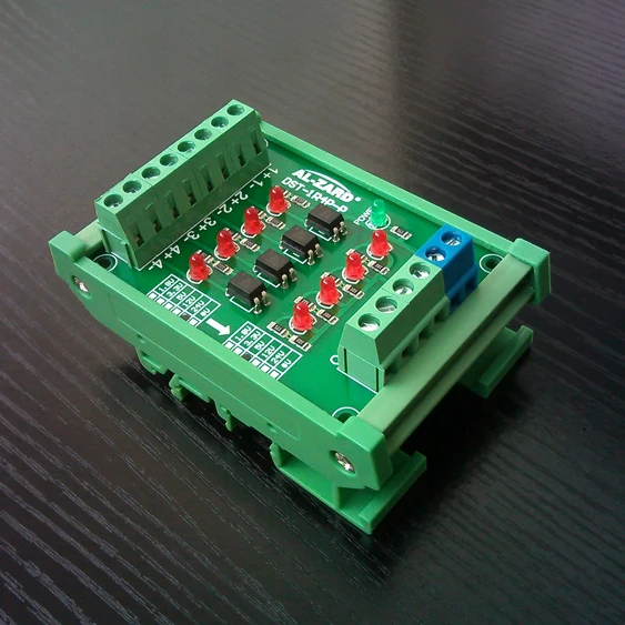 Photoelectric isolation module PLC signal level voltage conversion board PNP output DST-1R2/4/8P-P
Photoelectric isolation module PLC signal level voltage conversion board PNP output DST-1R2/4/8P-P