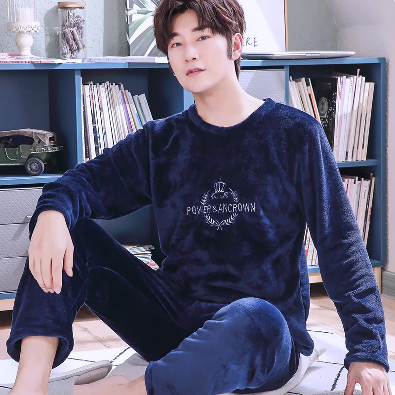 H5746 Men Flannel Pajamas Autumn Winter Korean Plus Velvet Sleepwear Set Male Long Sleeve Coral Fleece Comfortable Home Clothing
H5746 Men Flannel Pajamas Autumn Winter Korean Plus Velvet Sleepwear Set Male Long Sleeve Coral Fleece Comfortable Home Clothing
