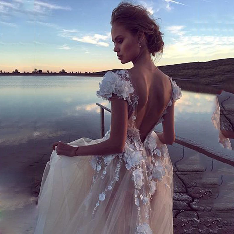Amazing 3D appliques Flower Wedding Dresses Sexy Backless illusion O-Neck Custom Made Bridal Gowns
Amazing 3D appliques Flower Wedding Dresses Sexy Backless illusion O-Neck Custom Made Bridal Gowns