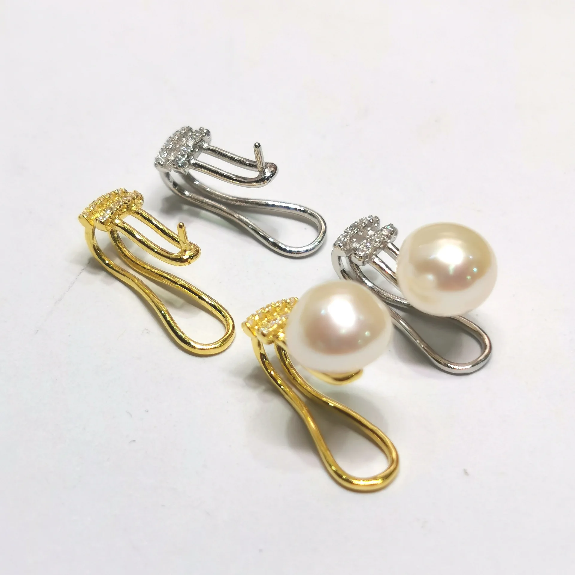 " Fake One Penalty Ten " 6Pcs 925 Sterling Silver Ear Clips With Pins Earring Clasps (No Ear Hole) Jewelry Accessories Fittings
" Fake One Penalty Ten " 6Pcs 925 Sterling Silver Ear Clips With Pins Earring Clasps (No Ear Hole) Jewelry Accessories Fittings