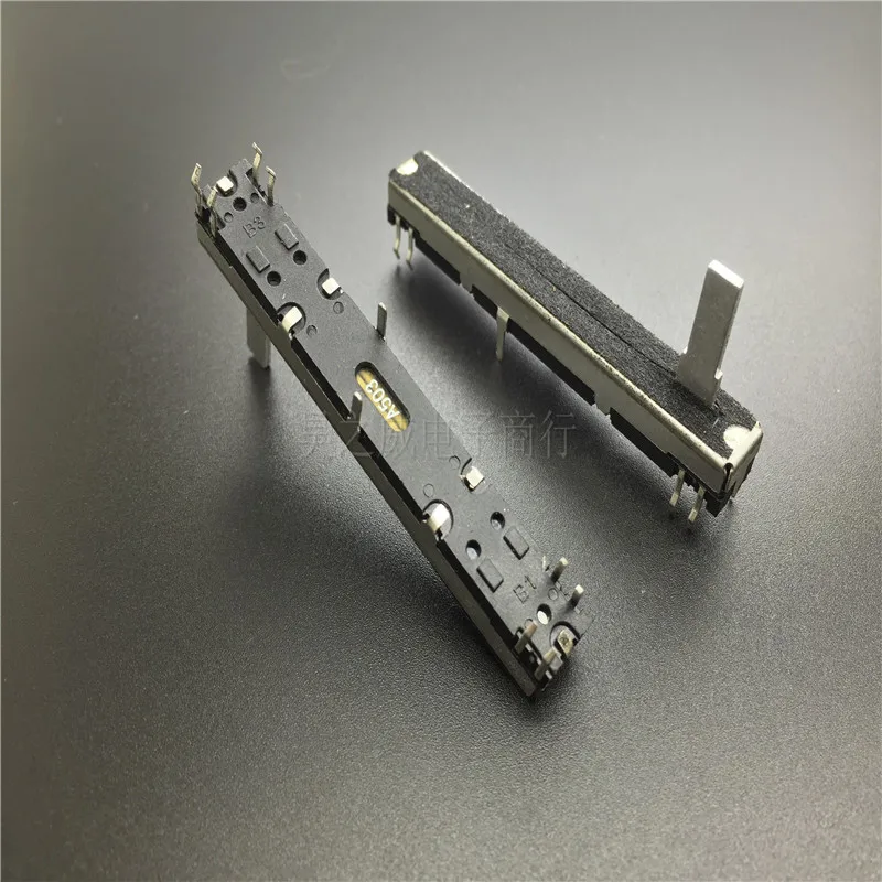 50pcs SC4582GH 60MM straight sliding push stroke 45MM double potentiometer A50K handle length 15MMC A503
50pcs SC4582GH 60MM straight sliding push stroke 45MM double potentiometer A50K handle length 15MMC A503