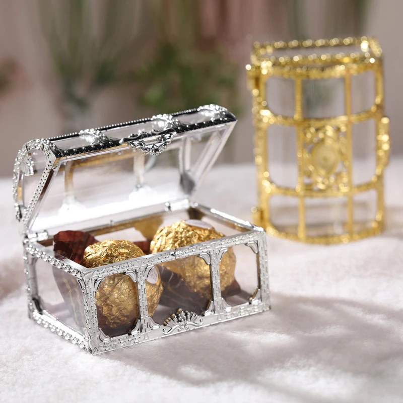 Portable Candy Box European Hollow Gold Silver Treasure Chest Jewelry Ring Necklace Carrying Case Organizer Storage
Portable Candy Box European Hollow Gold Silver Treasure Chest Jewelry Ring Necklace Carrying Case Organizer Storage