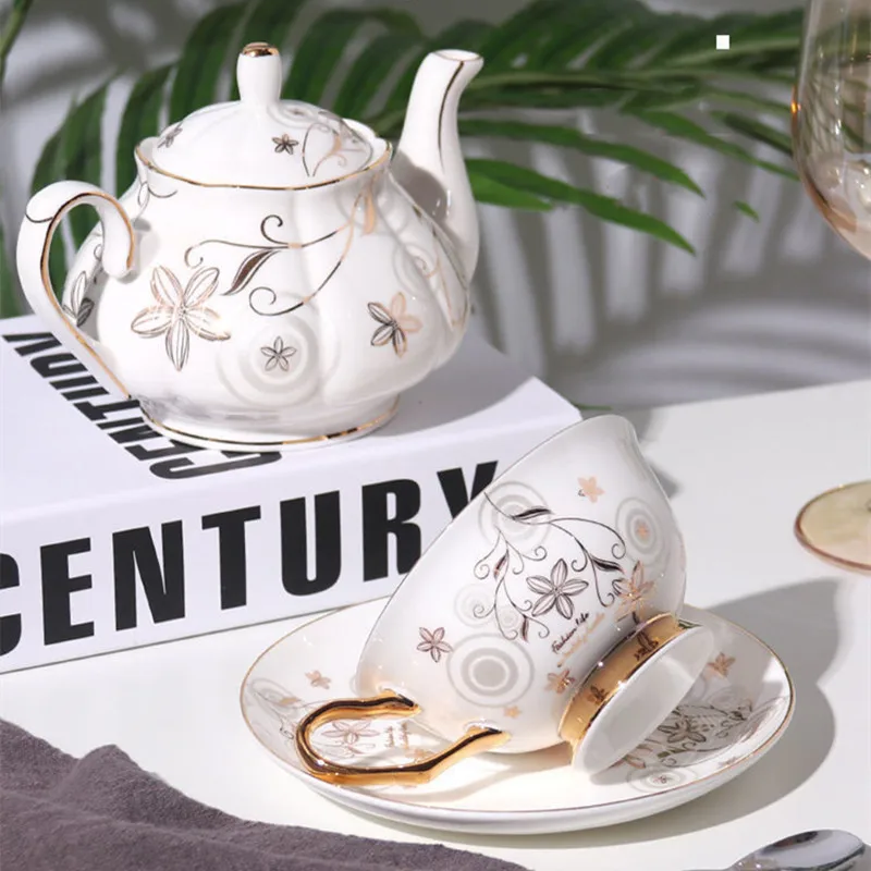 European Style Bone China Coffee Cup and Saucer, Tea Pot, Tea Pot, Cafe Party Drinkware, Wedding Gift
European Style Bone China Coffee Cup and Saucer, Tea Pot, Tea Pot, Cafe Party Drinkware, Wedding Gift