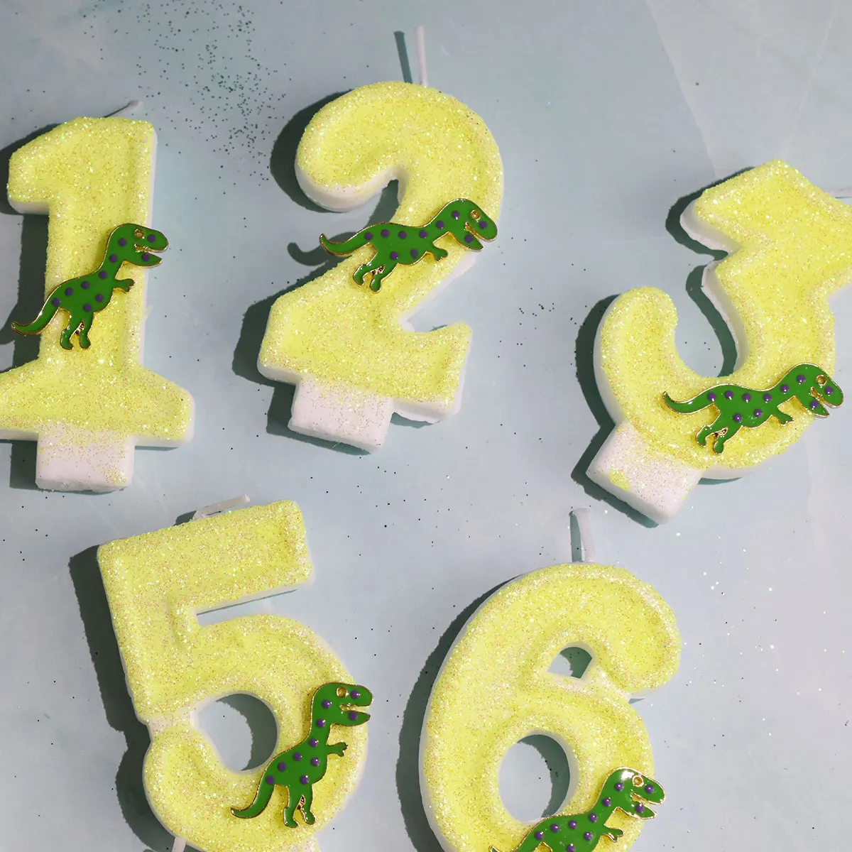 Yellow Dinosaur Candle Cake Topper Decoration Children's Day Happy 1 2 3 4 5 6 7 8 9 Birthday, Cute Animal Party Baking Supplies
Yellow Dinosaur Candle Cake Topper Decoration Children's Day Happy 1 2 3 4 5 6 7 8 9 Birthday, Cute Animal Party Baking Supplies