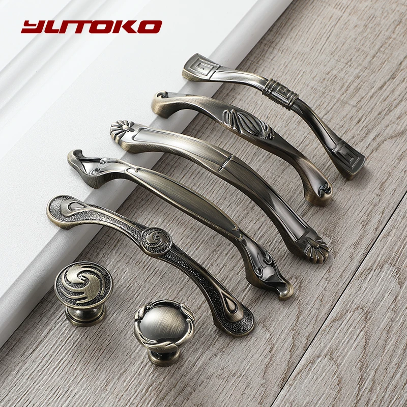 YUTOKO Bronze Handles Kitchen Cabinet Handles Vintage Drawer Knobs Antique Cupboard Door Wardrobe Pulls Furniture Cabinet handle
YUTOKO Bronze Handles Kitchen Cabinet Handles Vintage Drawer Knobs Antique Cupboard Door Wardrobe Pulls Furniture Cabinet handle