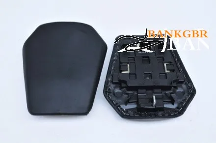 Motorcycle Rear Passenger Seat Cushion Pillion for Honda CBR1000RR 2008-2011 08 09 10 11
Motorcycle Rear Passenger Seat Cushion Pillion for Honda CBR1000RR 2008-2011 08 09 10 11