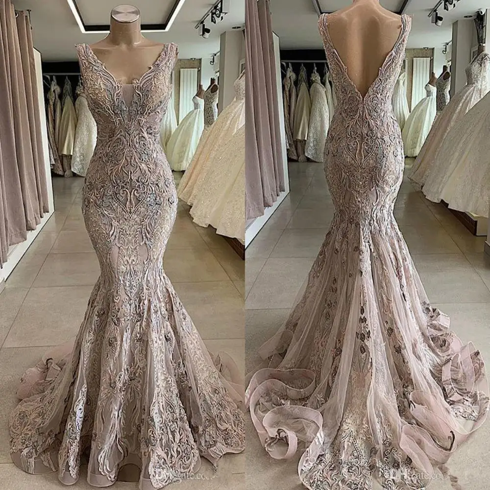 2020 Latest Lace Beaded Mermaid Prom Dresses Deep V Neck Appliqued Backless Pageant Prom Gowns Formal Party Wear 
2020 Latest Lace Beaded Mermaid Prom Dresses Deep V Neck Appliqued Backless Pageant Prom Gowns Formal Party Wear