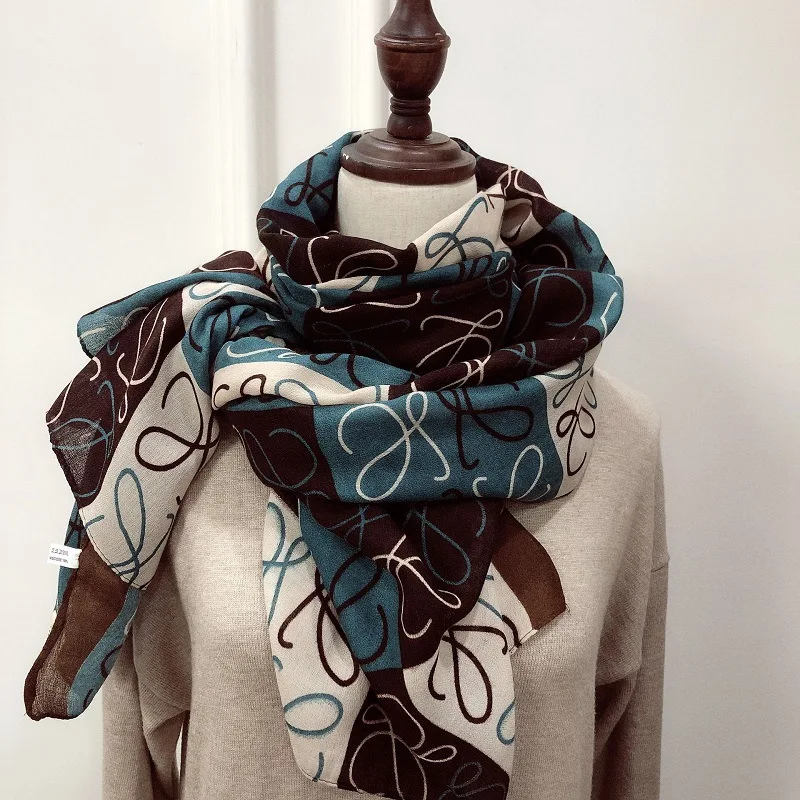 Women's Scarf, Western Style, Versatile, Thin Autumn and Winter Shawl with Cotton and Linen Scarf Bib Dual Use
Women's Scarf, Western Style, Versatile, Thin Autumn and Winter Shawl with Cotton and Linen Scarf Bib Dual Use