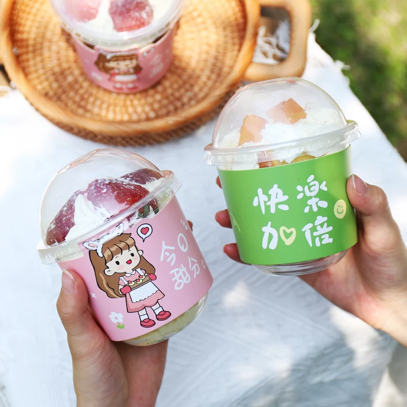 50pcs Fat Cup Cute Cup Holder Juice Drink Coffee Milk Tea Antifreeze Hot Insulation Paper Decorated Edge Clear Plastic Cups
50pcs Fat Cup Cute Cup Holder Juice Drink Coffee Milk Tea Antifreeze Hot Insulation Paper Decorated Edge Clear Plastic Cups