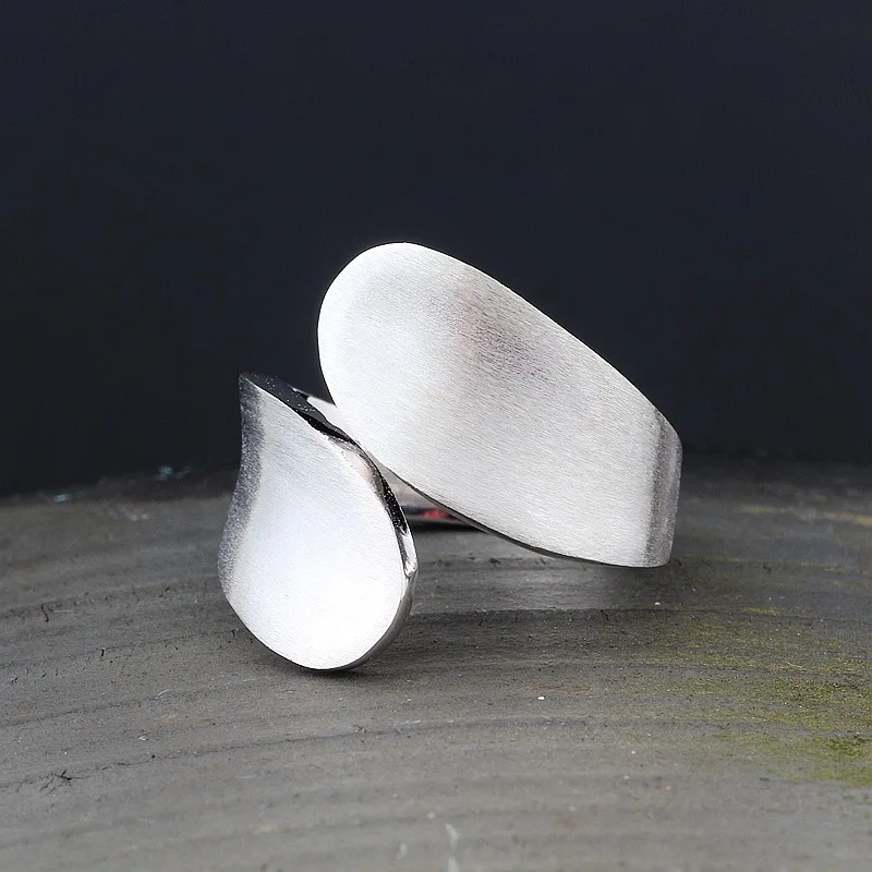 Amxiu Luxury 925 Sterling Silver Ring Jewelry Handmade Large Ring Open Ring Drawing Silver Rings For Women Finger Accessories
Amxiu Luxury 925 Sterling Silver Ring Jewelry Handmade Large Ring Open Ring Drawing Silver Rings For Women Finger Accessories
