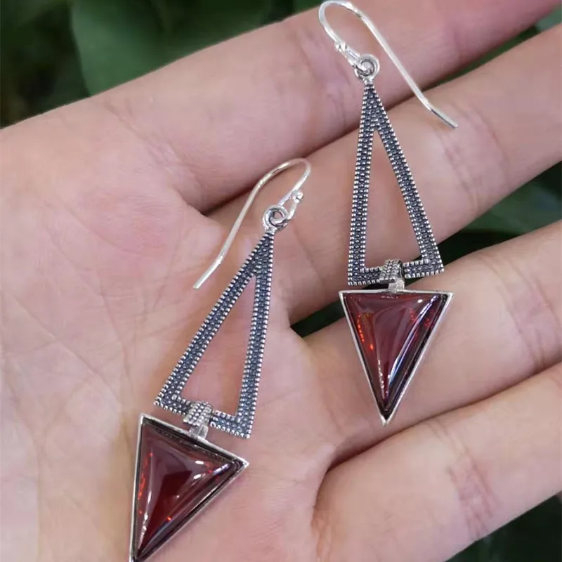Uglyless Geometric Chalcedony Gemstones Earrings Women Simple Vintage Marcasite Hollow Dangle Earrings 925 Silver Brincos E1553
Uglyless Geometric Chalcedony Gemstones Earrings Women Simple Vintage Marcasite Hollow Dangle Earrings 925 Silver Brincos E1553