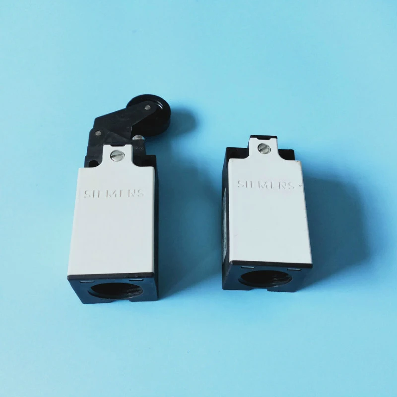 New original newHeidelberg travel switch limit switch imported switch Heidelberg printing machine accessories for 1 pcs
New original newHeidelberg travel switch limit switch imported switch Heidelberg printing machine accessories for 1 pcs