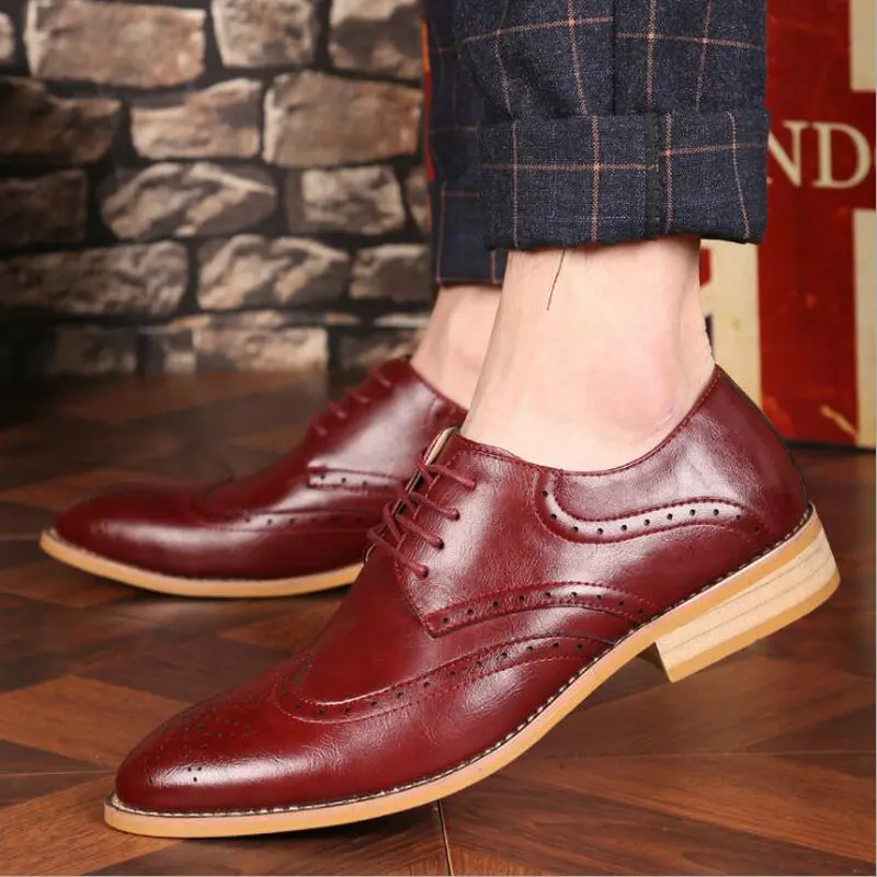 Brand Brogue Brown Red Black Men Business Dress Shoes Pointed Toe Men Wedding Shoes Leather Formal Shoes casual flatsfgh5
Brand Brogue Brown Red Black Men Business Dress Shoes Pointed Toe Men Wedding Shoes Leather Formal Shoes casual flatsfgh5