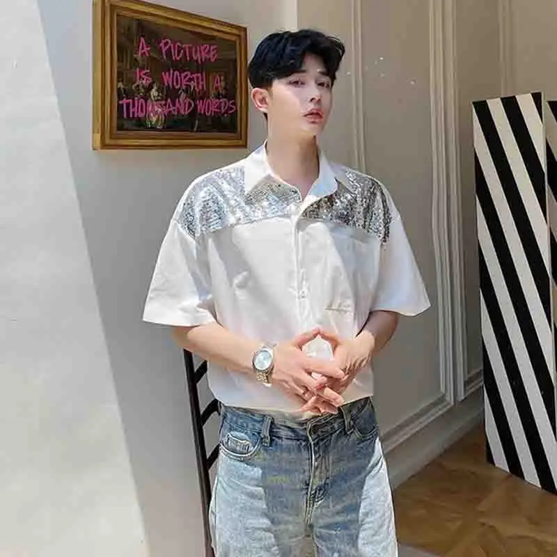 Net red men's personalized summer shirt fashion Korean chic design shirt splicing short sleeve Sequin loose stage DJ
Net red men's personalized summer shirt fashion Korean chic design shirt splicing short sleeve Sequin loose stage DJ