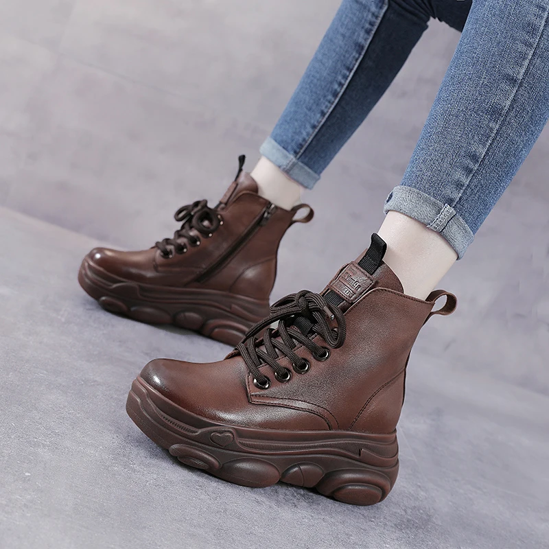 The First Layer of Cowhide Martin Boots Women's Leather All-match British Fan Bike Boots Thick-soled Women's Trendy Ins Cool
The First Layer of Cowhide Martin Boots Women's Leather All-match British Fan Bike Boots Thick-soled Women's Trendy Ins Cool
