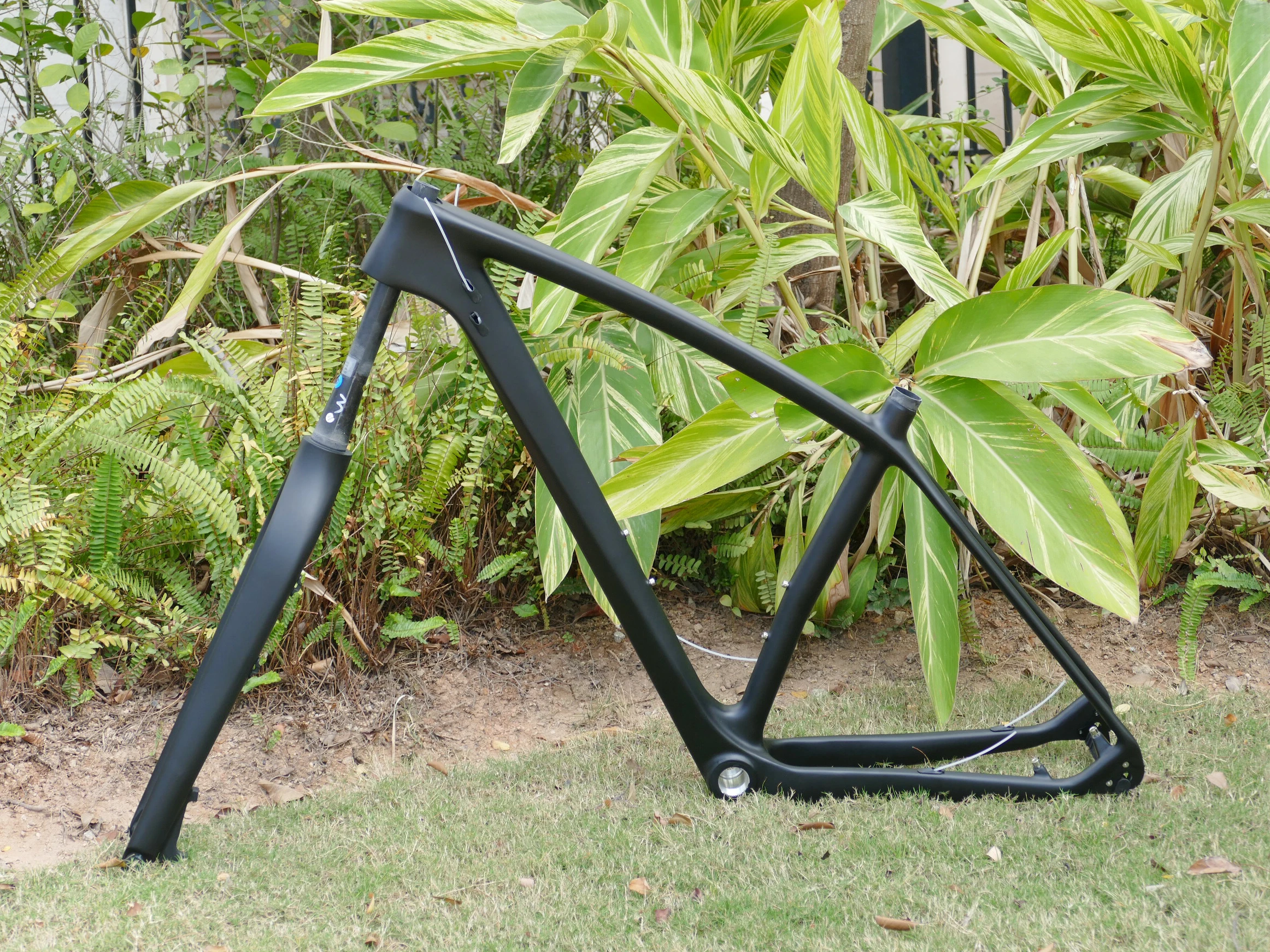 FR-708 High Qualit Full Carbon UD Matt Disc Brake Frame Bike Bicycle Cycling 29ER Mountain Bike MTB Frame Frame 19" & Fork
FR-708 High Qualit Full Carbon UD Matt Disc Brake Frame Bike Bicycle Cycling 29ER Mountain Bike MTB Frame Frame 19" & Fork