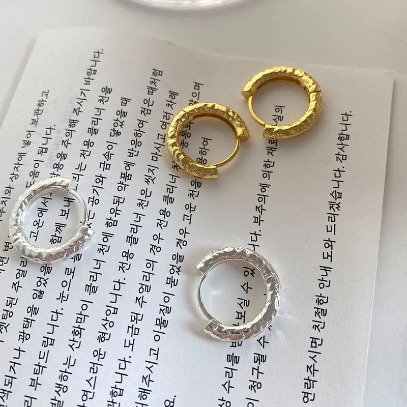 Silvology Real 925 Sterling Silver Round Lava Texture Hoop Earrings for Women Minimalist Anti-allergy Earring Aesthetics Jewelry
Silvology Real 925 Sterling Silver Round Lava Texture Hoop Earrings for Women Minimalist Anti-allergy Earring Aesthetics Jewelry