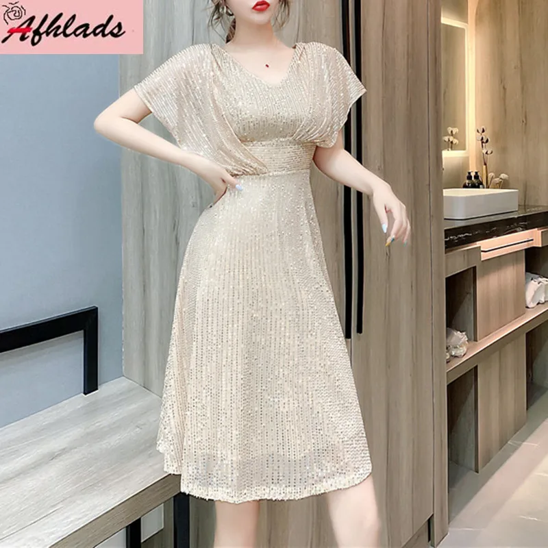 Summer New Sequined V-Neck High Waist Sexy Nightclub Dress Short Sleeve Solid Color Streetwear Women's Clothing Party Vestidos
Summer New Sequined V-Neck High Waist Sexy Nightclub Dress Short Sleeve Solid Color Streetwear Women's Clothing Party Vestidos