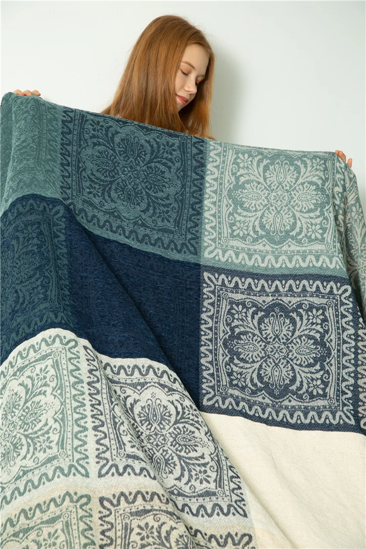 Mediterranean American chenille sofa cushion Colorful Bohemian Chenille Plaids Sofa Large Cobertor Blanket With Tassel
Mediterranean American chenille sofa cushion Colorful Bohemian Chenille Plaids Sofa Large Cobertor Blanket With Tassel